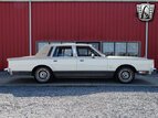 Thumbnail Photo 8 for 1984 Lincoln Town Car